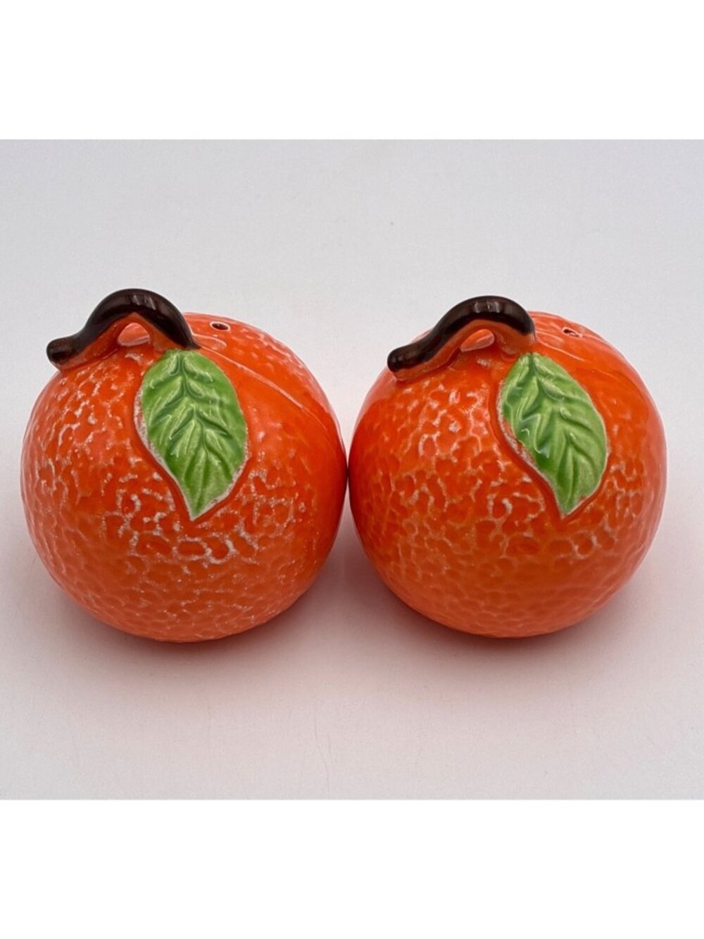 Orange Fruit Ceramic Salt & Pepper Set Shakers Green Leaf Brown Stem 2.75" Retro